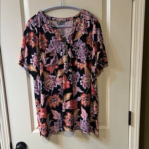 Croft & Barrow Floral V-Neck Blouse - Black, Pink, and Orange C119
